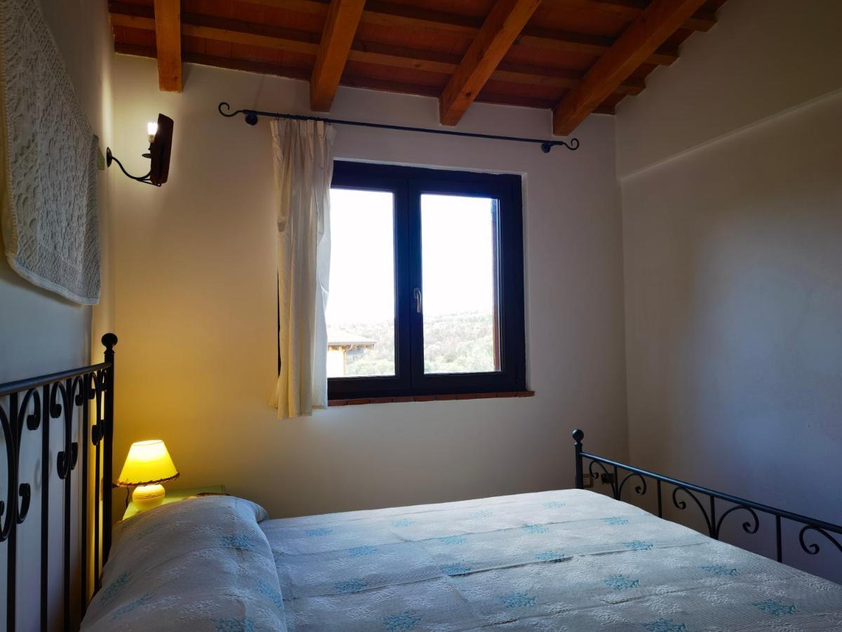 La Corte Degli Ulivi - Albergo Rurale Tresnuraghes Kültér fotó