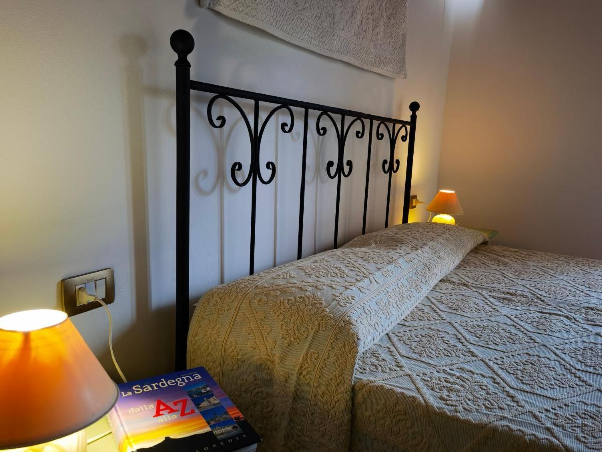 La Corte Degli Ulivi - Albergo Rurale Tresnuraghes Kültér fotó