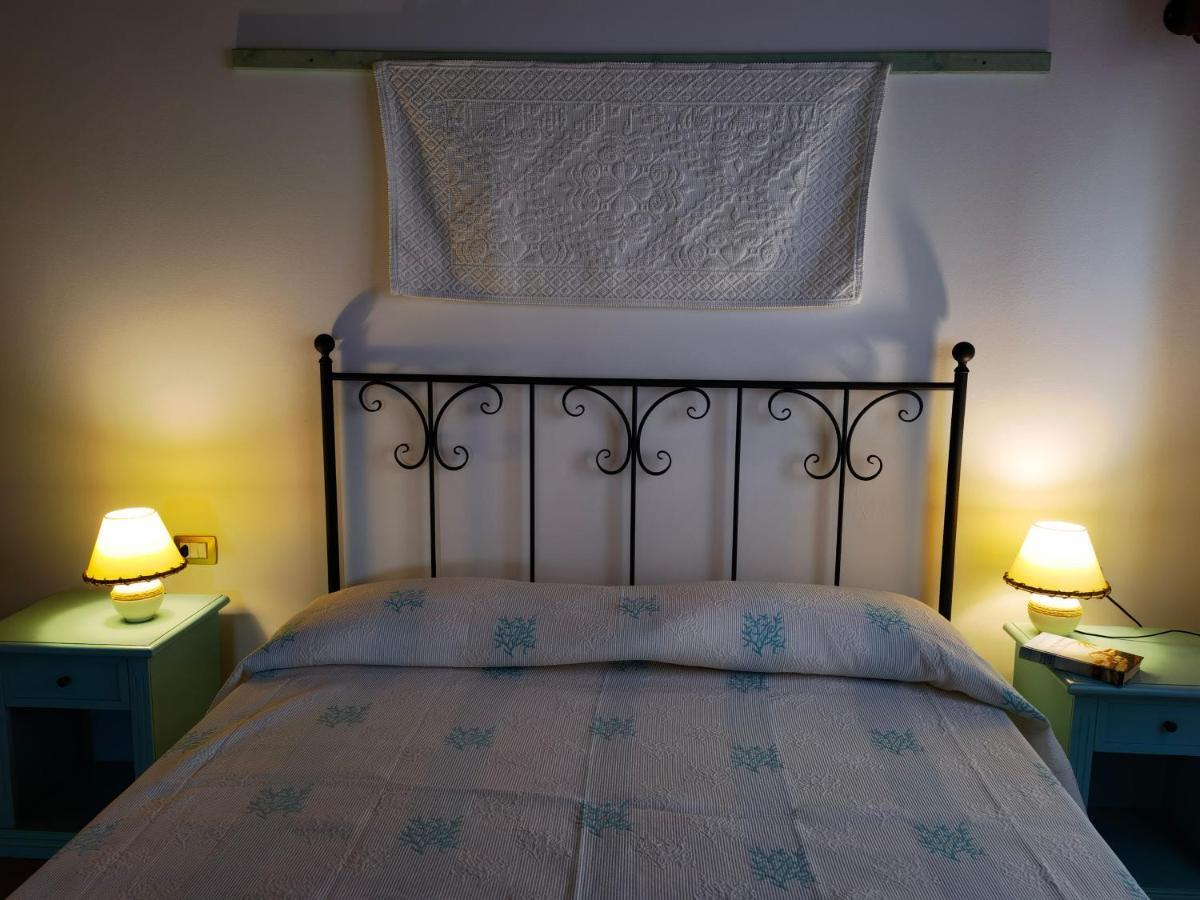 La Corte Degli Ulivi - Albergo Rurale Tresnuraghes Kültér fotó
