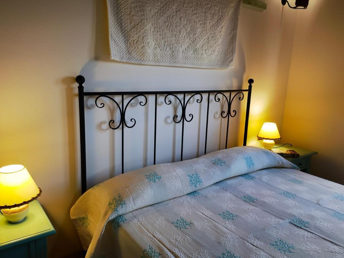 La Corte Degli Ulivi - Albergo Rurale Tresnuraghes Kültér fotó