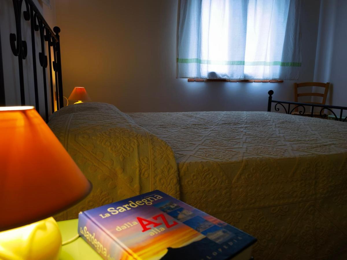 La Corte Degli Ulivi - Albergo Rurale Tresnuraghes Kültér fotó
