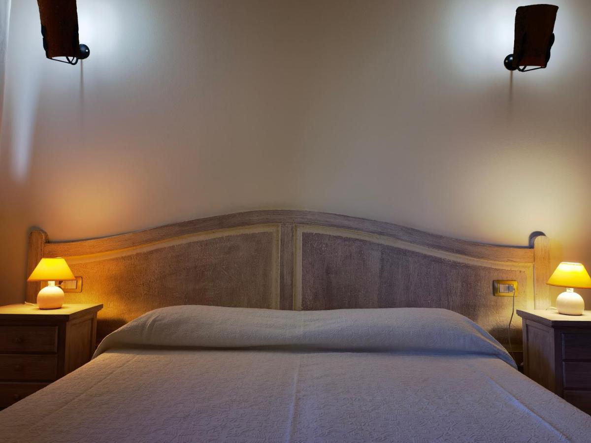 La Corte Degli Ulivi - Albergo Rurale Tresnuraghes Kültér fotó