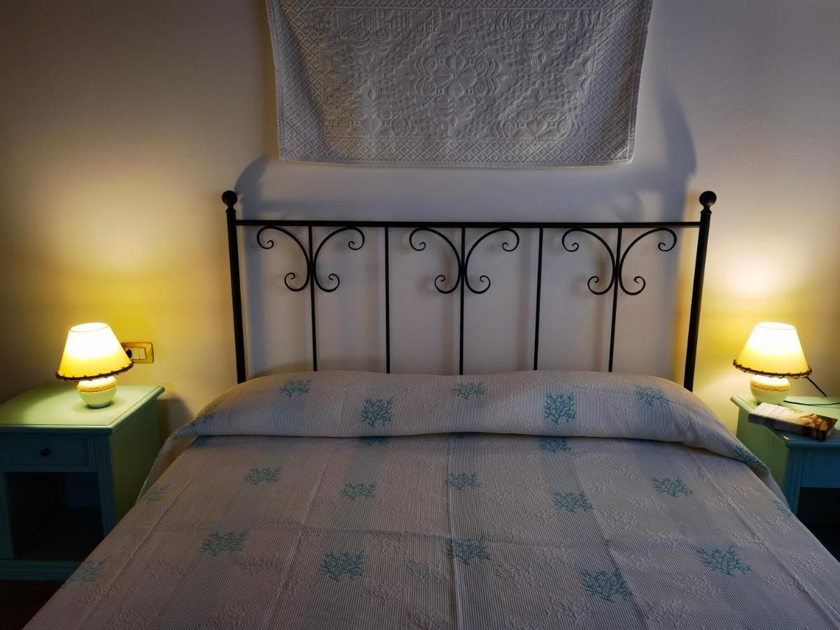 La Corte Degli Ulivi - Albergo Rurale Tresnuraghes Kültér fotó
